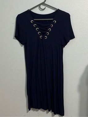 V-Neck Crossed Shift Dress in Blue
